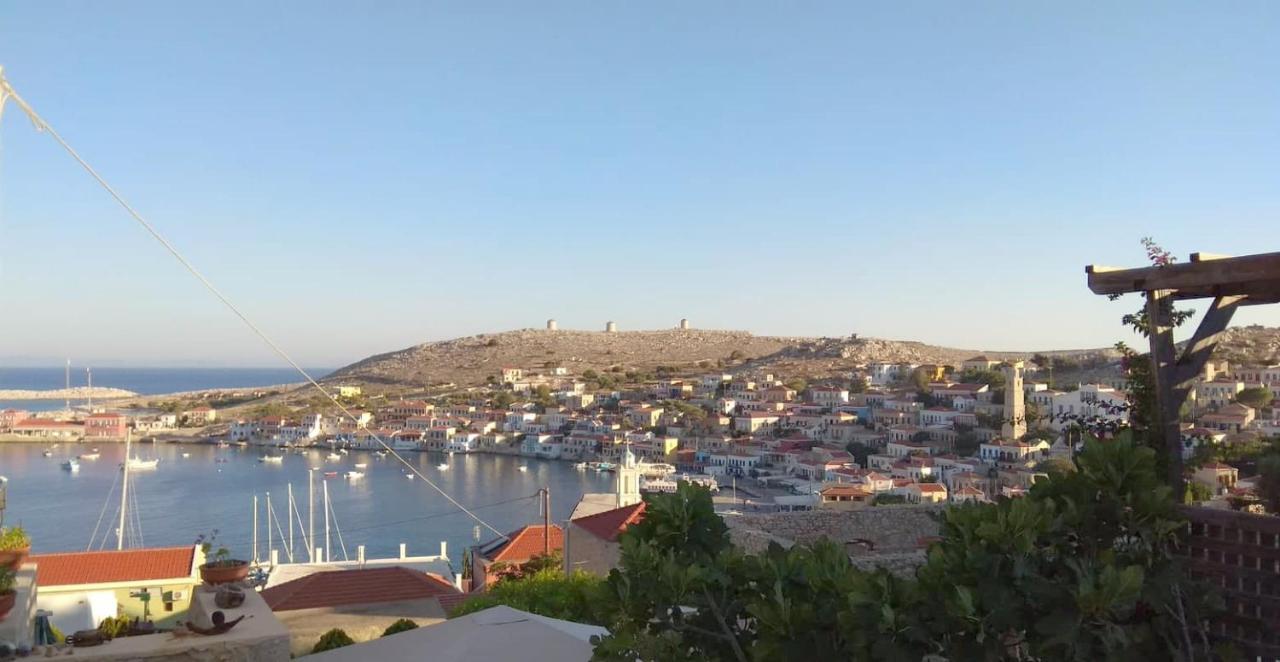 Marina Castellana Studios II Chalki Town Luaran gambar