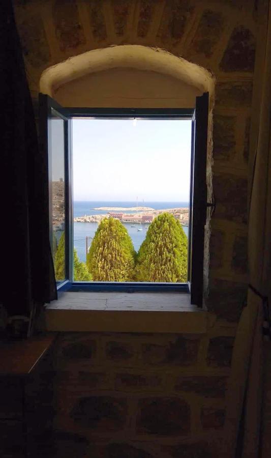 Marina Castellana Studios II Chalki Town Luaran gambar