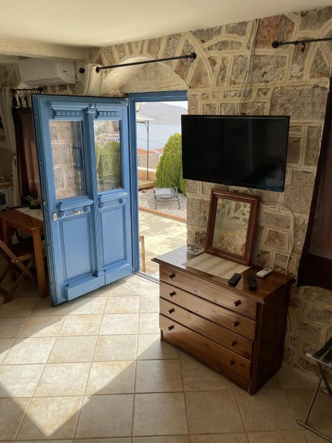Marina Castellana Studios II Chalki Town Luaran gambar