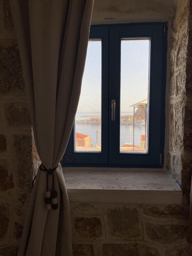 Marina Castellana Studios II Chalki Town Luaran gambar