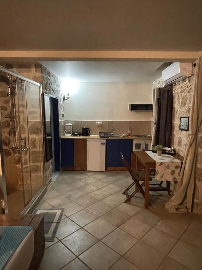 Marina Castellana Studios II Chalki Town Luaran gambar