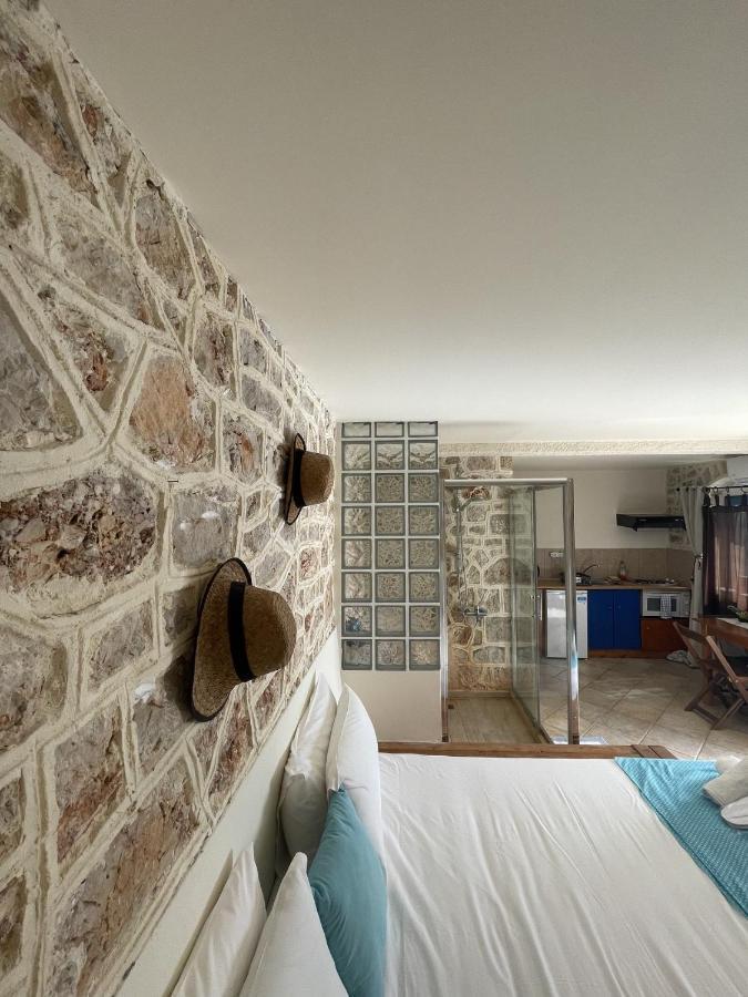 Marina Castellana Studios II Chalki Town Luaran gambar