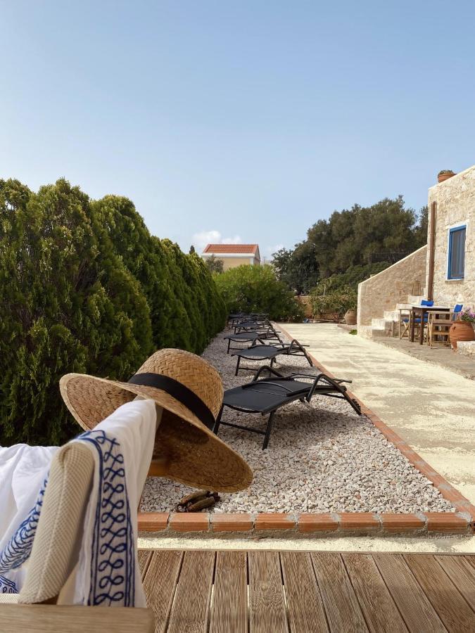 Marina Castellana Studios II Chalki Town Luaran gambar