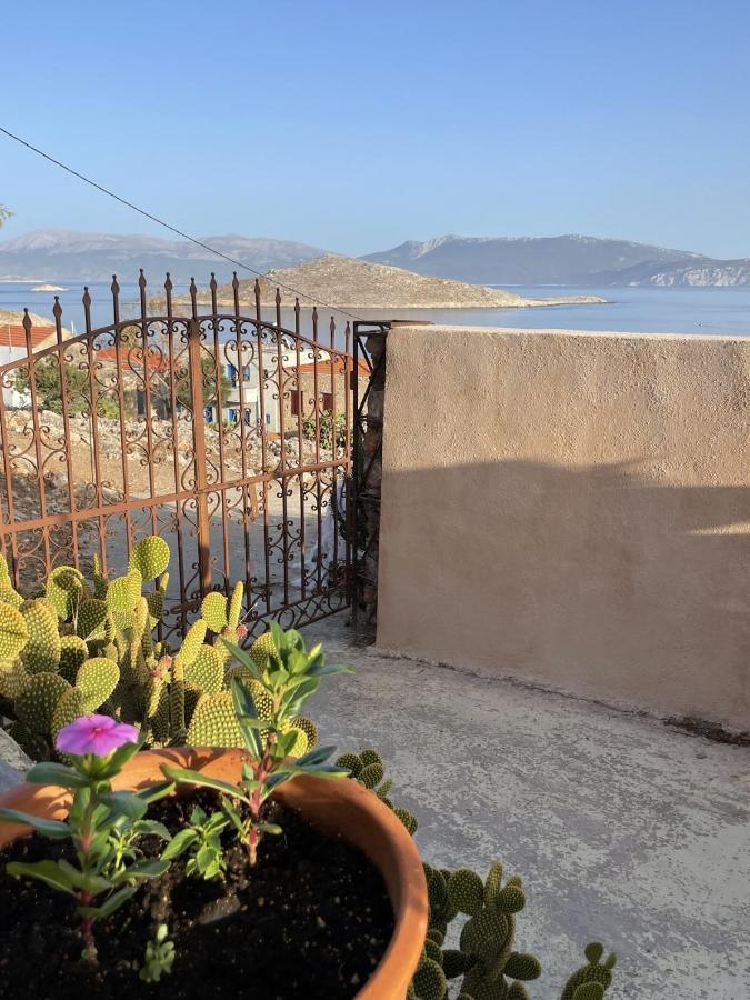 Marina Castellana Studios II Chalki Town Luaran gambar
