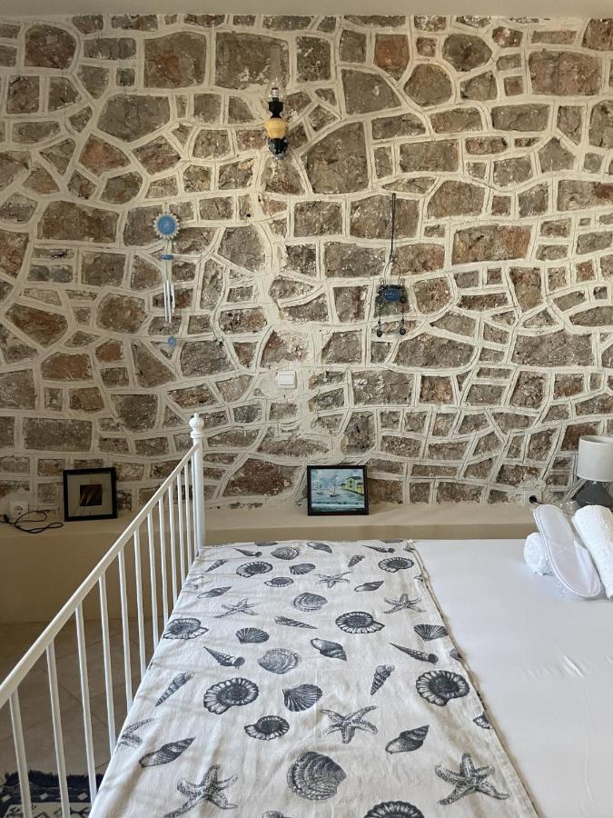 Marina Castellana Studios II Chalki Town Luaran gambar
