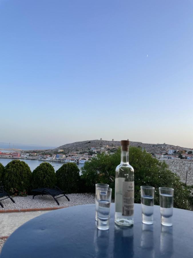 Marina Castellana Studios II Chalki Town Luaran gambar