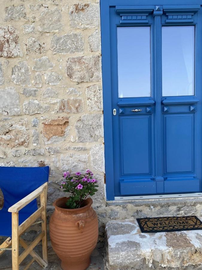 Marina Castellana Studios II Chalki Town Luaran gambar